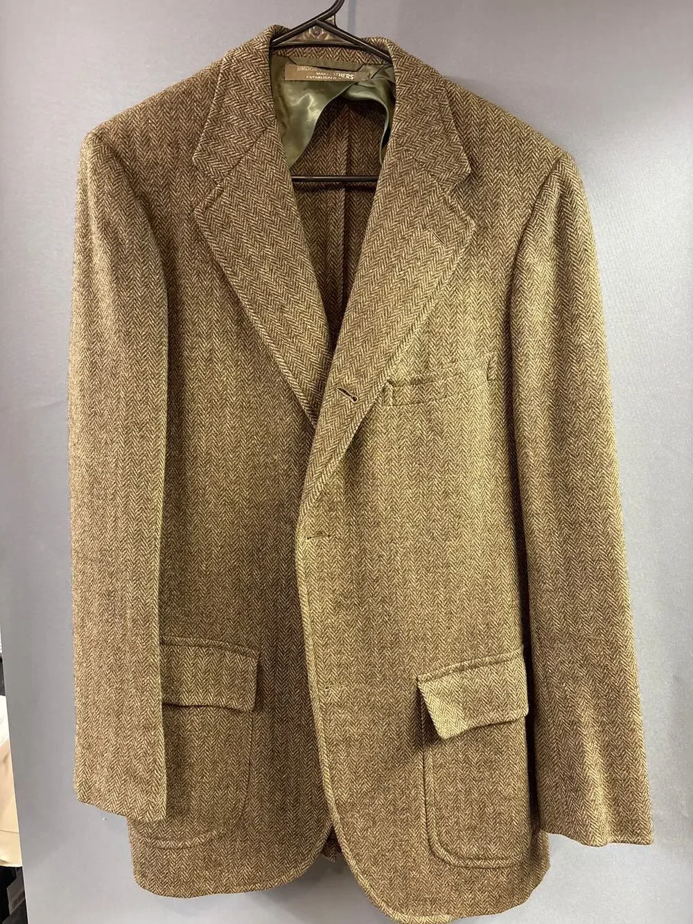 VTG 1960's Brooks Brothers sport coat/blazer  Herringbone Tweed all wool Size 42